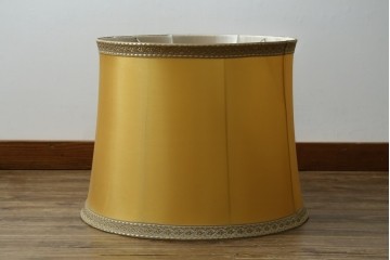 イタリアビンテージ　高級イタリア輸入品　ONYX ART　クラシカルエレガント　大理石ポールと美しい真鍮細工のフロアスタンド　(R-083792)