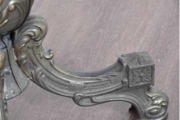 イタリアビンテージ　高級イタリア輸入品　クラシカルエレガント　大理石ポールと美しい真鍮細工のフロアスタンド(フロアランプ、スタンド照明、シェードライト、布シェード、ヴィンテージ)(R-083792)