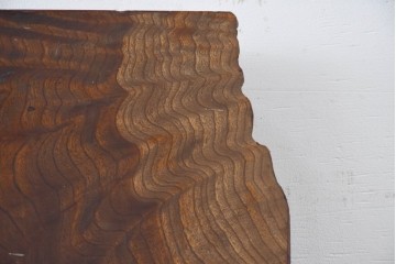 《再塗装費込み(片面のみ)》　和製ヴィンテージ　杢目の美しさが魅力の欅材一枚板　(R-083794)