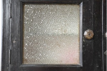 和製アンティーク　ペイント仕上げ限定　見せる収納・隠す収納!インテリアを楽しめるデンタルキャビネット　(R-083800)