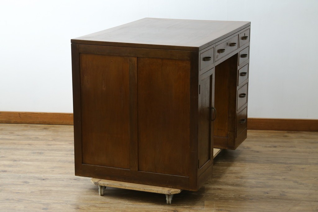 和製アンティーク　レトロな雰囲気が魅力の両袖机　(R-083801)