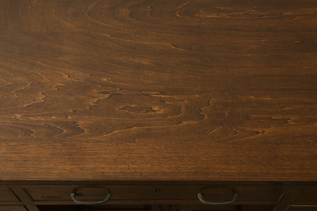 和製アンティーク　レトロな雰囲気が魅力の両袖机　(R-083801)