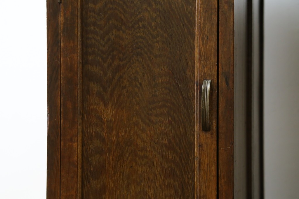 和製アンティーク　レトロな雰囲気が魅力の両袖机　(R-083801)