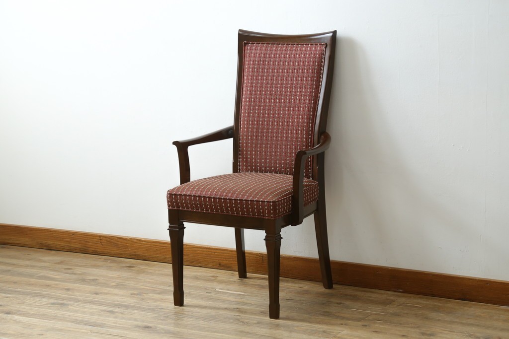中古　美品　maruni(マルニ木工)　地中海シリーズ　あらゆるシーンに気品を添える逸品のカンヌアームチェア　定価約10万円　(R-083802)