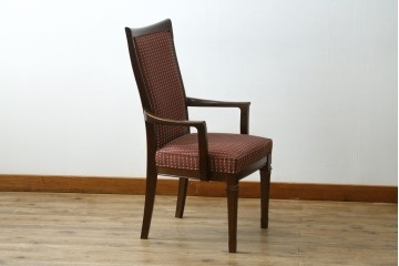 中古　美品　maruni(マルニ木工)　地中海シリーズ　あらゆるシーンに気品を添える逸品のカンヌアームチェア　定価約10万円　(R-083802)