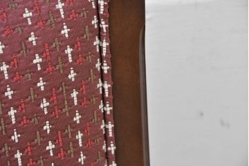 中古　美品　maruni(マルニ木工)　地中海ロイヤルシリーズ(ROYAL)　あらゆるシーンに気品を添える逸品のカンヌアームチェア(ダイニングチェア、椅子、イス)(定価約10万円)(R-083802)