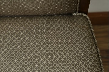 中古　美品　maruni(マルニ木工)　地中海ロイヤルシリーズ(ROYAL)　あらゆるシーンに気品を添える逸品のカンヌアームチェア　定価約10万円　(R-083803)