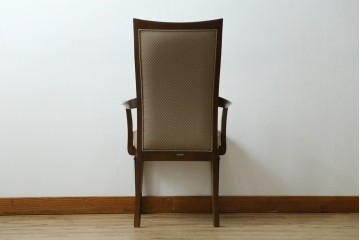 中古　美品　maruni(マルニ木工)　地中海ロイヤルシリーズ(ROYAL)　あらゆるシーンに気品を添える逸品のカンヌアームチェア　定価約10万円　(R-083803)