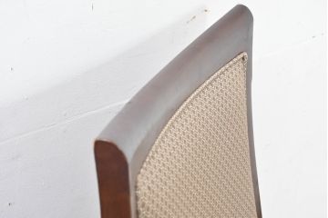 中古　美品　maruni(マルニ木工)　地中海ロイヤルシリーズ(ROYAL)　あらゆるシーンに気品を添える逸品のカンヌアームチェア(ダイニングチェア、椅子、イス)(定価約10万円)(R-083803)