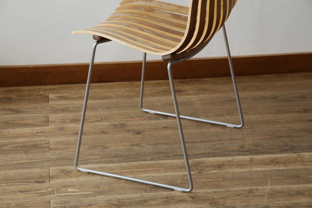 ノルウェービンテージ　名作　Hans Bruttrud(ハンス・ブラットルゥ)デザイン　スカンディアジュニア(Scandia Junior)　スタッキングチェア2脚セット(アームレスチェア、ダイニングチェア、椅子、イス、北欧ヴィンテージ、バラ売り可能)(R-083805)