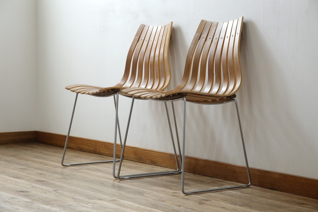 ノルウェービンテージ　名作　Hans Bruttrud(ハンス・ブラットルゥ)デザイン　スカンディアジュニア(Scandia Junior)　スタッキングチェア2脚セット(アームレスチェア、ダイニングチェア、椅子、イス、北欧ヴィンテージ、バラ売り可能)(R-083805)