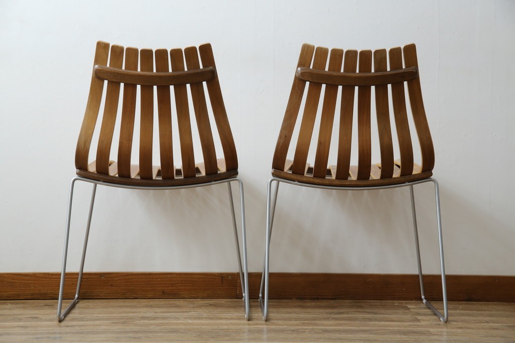 ノルウェービンテージ　名作　Hans Bruttrud(ハンス・ブラットルゥ)デザイン　スカンディアジュニア(Scandia Junior)　スタッキングチェア2脚セット(アームレスチェア、ダイニングチェア、椅子、イス、北欧ヴィンテージ、バラ売り可能)(R-083805)