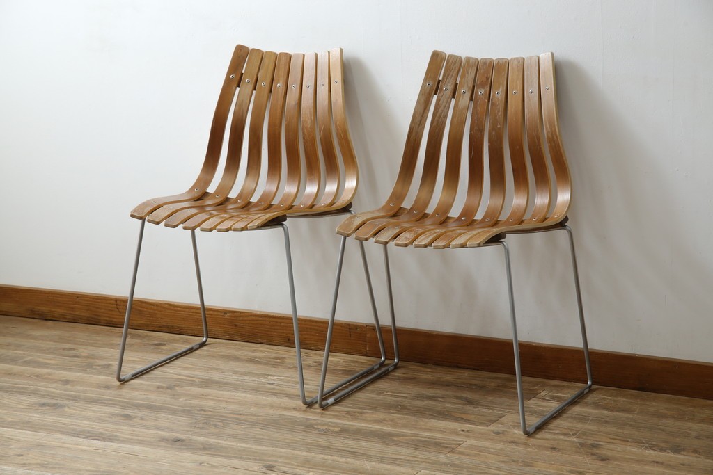 ノルウェービンテージ　名作　Hans Bruttrud(ハンス・ブラットルゥ)デザイン　スカンディアジュニア(Scandia Junior)　スタッキングチェア2脚セット(アームレスチェア、ダイニングチェア、椅子、イス、北欧ヴィンテージ、バラ売り可能)(R-083805)