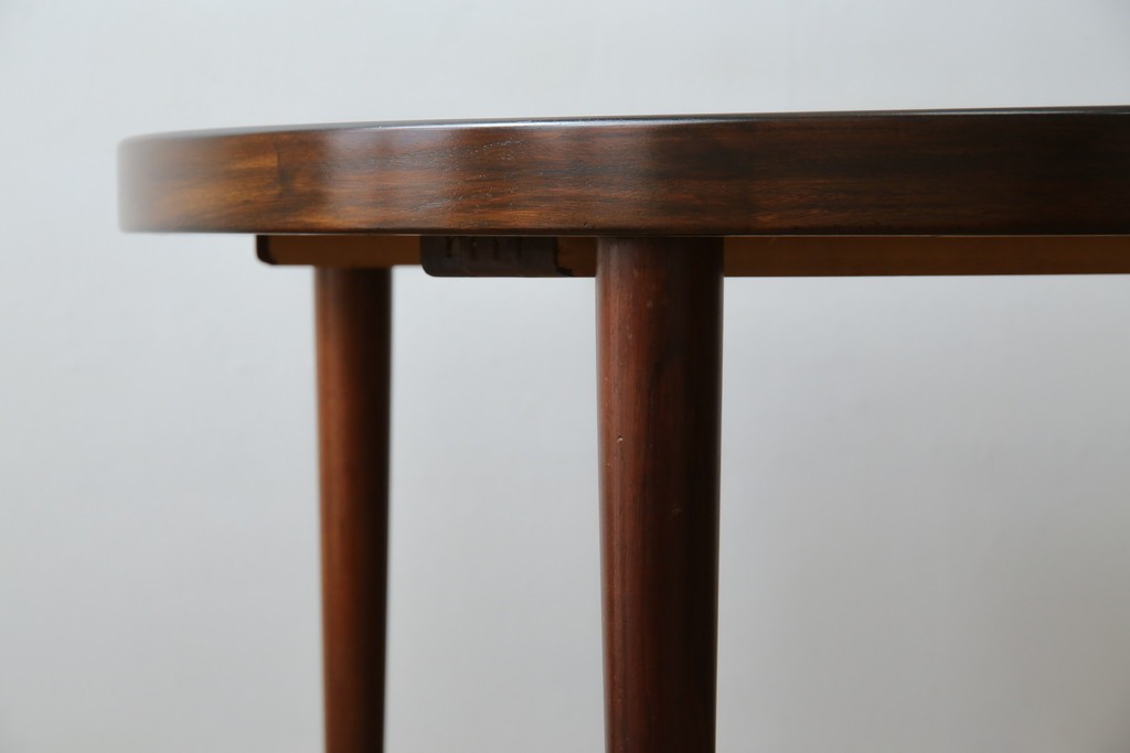 デンマークビンテージ　美品　Kai Kristiansen(カイ・クリスチャンセン)　ローズウッド材の上品な色合いが魅力のダイニングテーブル　(R-083806)