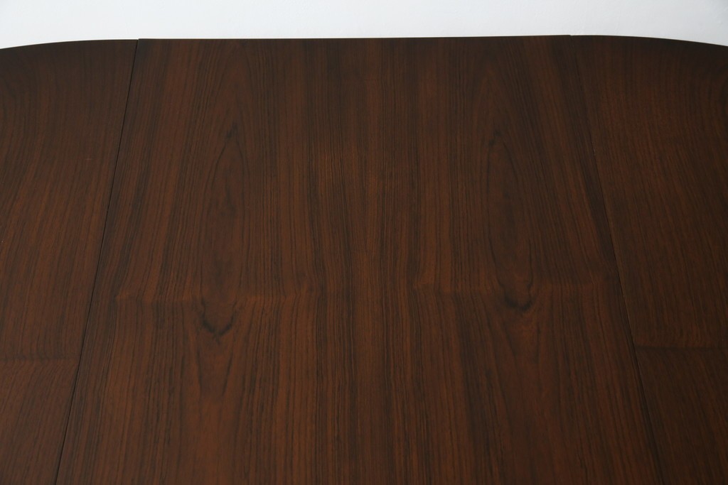 デンマークビンテージ　美品　Kai Kristiansen(カイ・クリスチャンセン)　ローズウッド材の上品な色合いが魅力のダイニングテーブル　(R-083806)