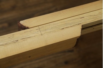 デンマークビンテージ　美品　Kai Kristiansen(カイ・クリスチャンセン)　ローズウッド材の上品な色合いが魅力のダイニングテーブル　(R-083806)