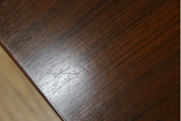 デンマークビンテージ　美品　Kai Kristiansen(カイ・クリスチャンセン)　ローズウッド材の上品な色合いが魅力のダイニングテーブル　(R-083806)