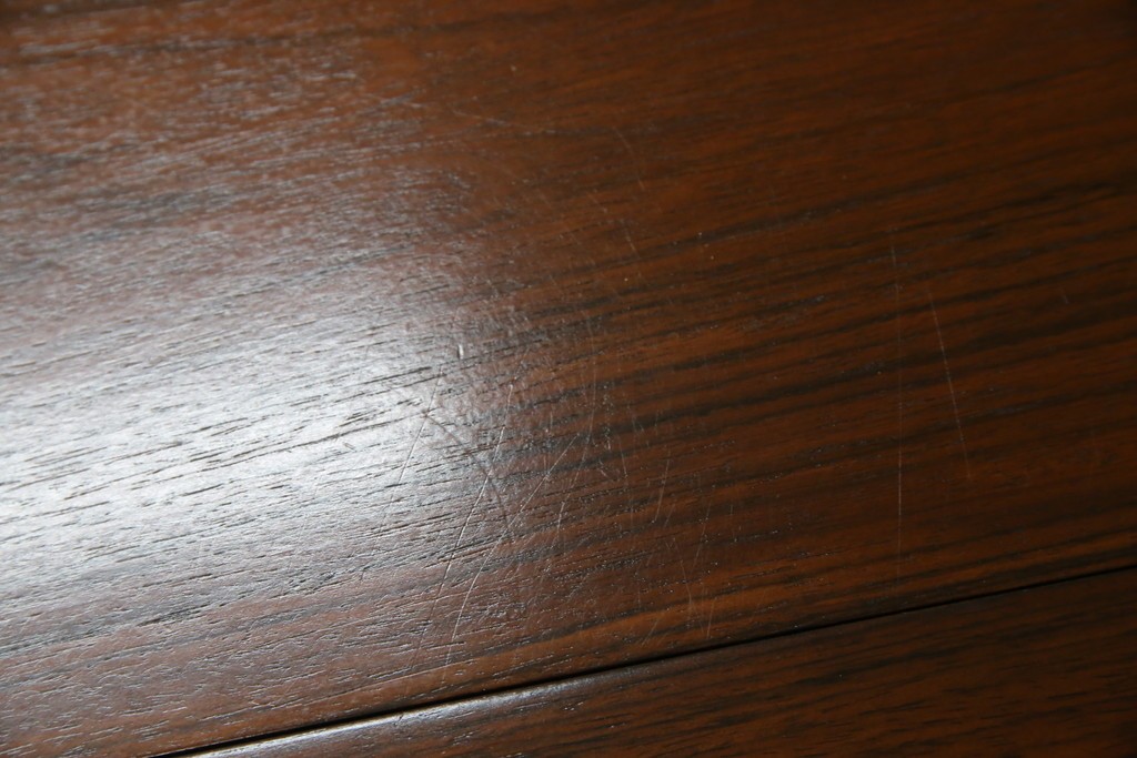 デンマークビンテージ　美品　Kai Kristiansen(カイ・クリスチャンセン)　ローズウッド材の上品な色合いが魅力のダイニングテーブル　(R-083806)