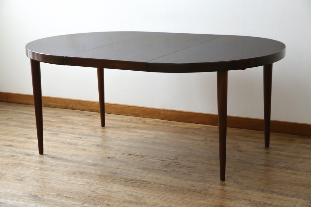 デンマークビンテージ　美品　Kai Kristiansen(カイ・クリスチャンセン)　ローズウッド材の上品な色合いが魅力のダイニングテーブル　(R-083806)