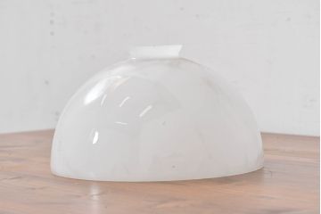 和製アンティーク　つるんとした質感が可愛らしい!様々なインテリアに馴染む半球型ランプシェード(照明カバー、吊り下げ照明、ペンダントライト、天井照明、シェード、電笠)(R-083807)