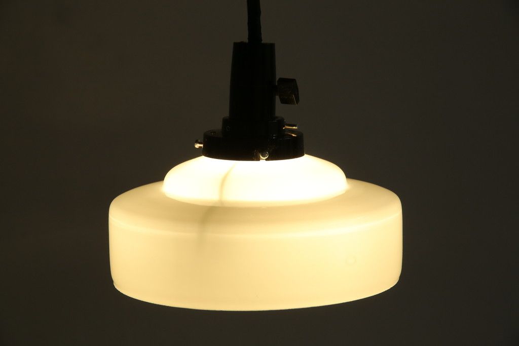 和製アンティーク　シンプルなのに存在感がある浅盛ガラスシェード(照明カバー、吊り下げ照明、ペンダントライト、天井照明、電笠)(R-083810)