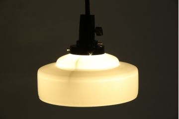 和製アンティーク　シンプルなのに存在感がある浅盛ガラスシェード(照明カバー、吊り下げ照明、ペンダントライト、天井照明、電笠)(R-083810)