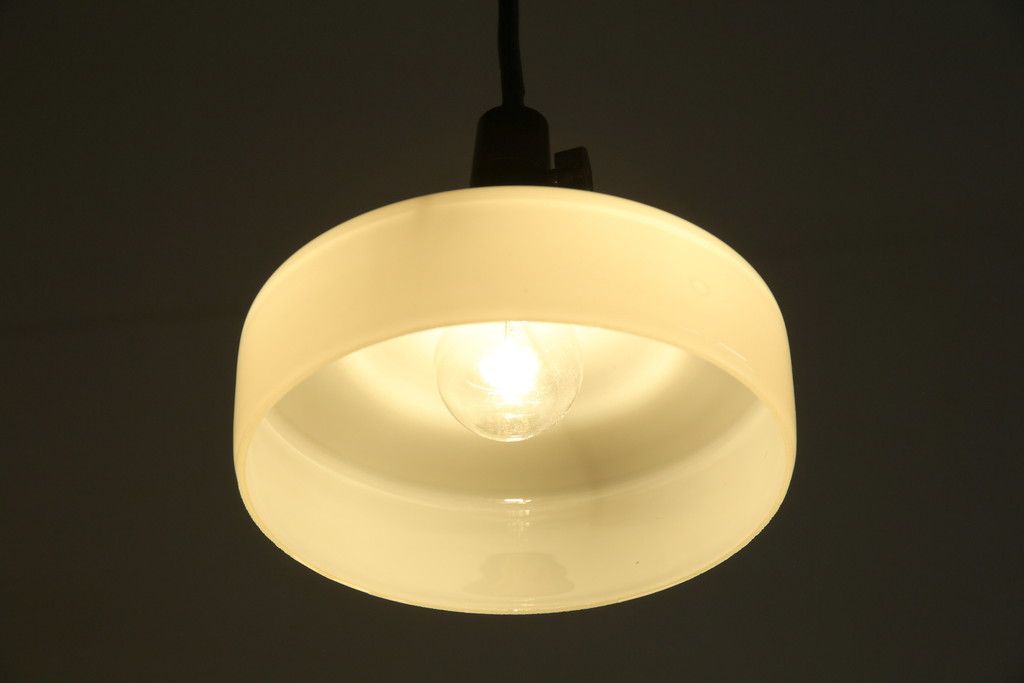 和製アンティーク　シンプルなのに存在感がある浅盛ガラスシェード(照明カバー、吊り下げ照明、ペンダントライト、天井照明、電笠)(R-083810)