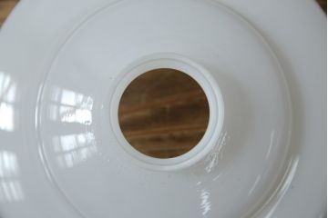 和製アンティーク　シンプルなのに存在感がある浅盛ガラスシェード(照明カバー、吊り下げ照明、ペンダントライト、天井照明、電笠)(R-083810)