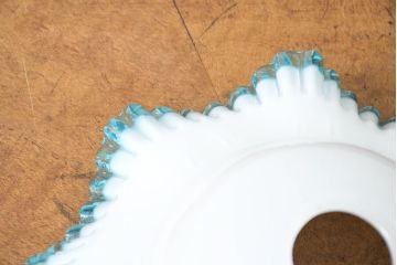 イギリスビンテージ　繊細な青縁のフリルが目を惹くランプシェード(照明カバー、吊り下げ照明、天井照明、ペンダントライト、ヴィンテージ、英国)(R-083812)