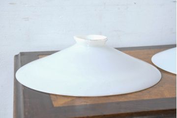 《引っ掛けシーリング式ペンダントライト加工費込み》　和製アンティーク　戦前　レトロな平笠2個セット(天井照明カバー、吊り下げ照明カバー、シェード、電笠)(R-083814)