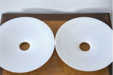 《引っ掛けシーリング式ペンダントライト加工費込み》　和製アンティーク　戦前　レトロな平笠2個セット(天井照明カバー、吊り下げ照明カバー、シェード、電笠)(R-083815)