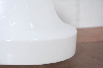 和製アンティーク　レトロモダンな空間を彩る乳白ガラスペンダントライト(天井照明カバー、吊り下げ照明、シェード、電笠)(R-083817)
