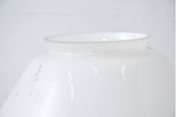 和製アンティーク　光を柔らかく拡散し温かみのある空間を演出する乳白ガラスペンダントライト(天井照明カバー、吊り下げ照明、シェード、電笠)(R-083818)