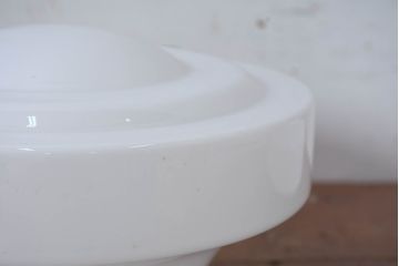 《引っ掛けシーリング式ペンダントライト加工費込み》　和製アンティーク　優美なフォルムが空間にやさしい印象を添える乳白ガラスペンダントライト(天井照明カバー、吊り下げ照明、シェード、電笠)(R-083821)