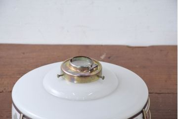 《引っ掛けシーリング式ペンダントライト加工費込み》　和製アンティーク　セルロイド装飾　上品な花模様の装飾が魅力的なペンダントライト(天井照明カバー、吊り下げ照明、シェード、電笠)(R-083841)