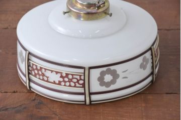 《引っ掛けシーリング式ペンダントライト加工費込み》　和製アンティーク　セルロイド装飾　上品な花模様の装飾が魅力的なペンダントライト(天井照明カバー、吊り下げ照明、シェード、電笠)(R-083841)