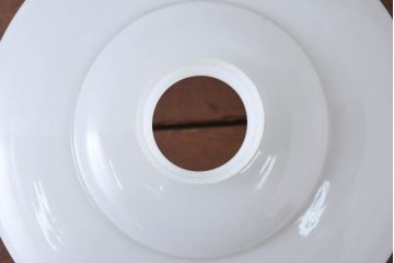 《引っ掛けシーリング式ペンダントライト加工費込み》　和製アンティーク　セルロイド装飾　上品な花模様の装飾が魅力的なペンダントライト(天井照明カバー、吊り下げ照明、シェード、電笠)(R-083841)