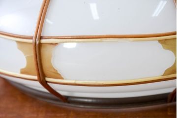 《引っ掛けシーリング式ペンダントライト加工費込み》　和製アンティーク　セルロイド装飾　柔らかな曲線と飴色の縁取りが懐かしく温かみあるペンダントライト(天井照明カバー、吊り下げ照明カバー、シェード、電笠)(R-083843)