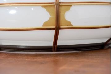 《引っ掛けシーリング式ペンダントライト加工費込み》　和製アンティーク　セルロイド装飾　柔らかな曲線と飴色の縁取りが懐かしく温かみあるペンダントライト(天井照明カバー、吊り下げ照明カバー、シェード、電笠)(R-083843)