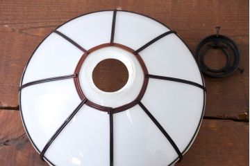 《引っ掛けシーリング式ペンダントライト加工費込み》　和製アンティーク　セルロイド装飾　落ち着いたえんじ色と優雅な曲線が調和したペンダントライト(天井照明カバー、吊り下げ照明、シェード、電笠)(R-083844)