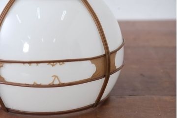 《引っ掛けシーリング式ペンダントライト加工費込み》　和製アンティーク　セルロイド装飾　丸みを帯びた愛らしいフォルムのペンダントライト(天井照明カバー、吊り下げ照明、シェード、電笠)(R-083845)