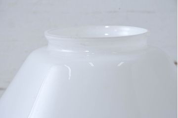 和製アンティーク　シンプルなフォルムが美しい乳白ガラスペンダントライト2個セット(天井照明カバー、吊り下げ照明、シェード、電笠)(R-083847)