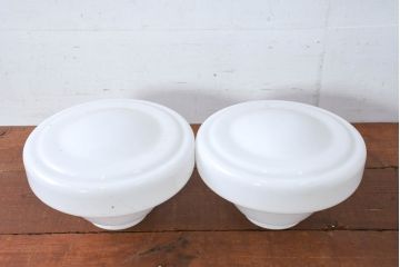 和製アンティーク　シンプルなフォルムが美しい乳白ガラスペンダントライト2個セット(天井照明カバー、吊り下げ照明、シェード、電笠)(R-083847)