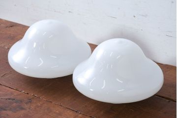 和製アンティーク　優美なフォルムが空間にやさしい印象を添える乳白ガラスペンダントライト2個セット(天井照明カバー、吊り下げ照明、シェード、電笠)(R-083848)