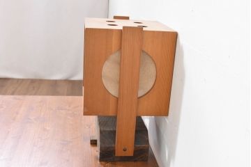 和製ビンテージ　高級杉材　神代杉ベース　有明行灯デザイン　和の雰囲気漂うテーブルスタンド(卓上照明、行燈、置き型照明、スタンドライト、テーブルランプ、テーブルスタンド、あんどん、ヴィンテージ)(R-083864)