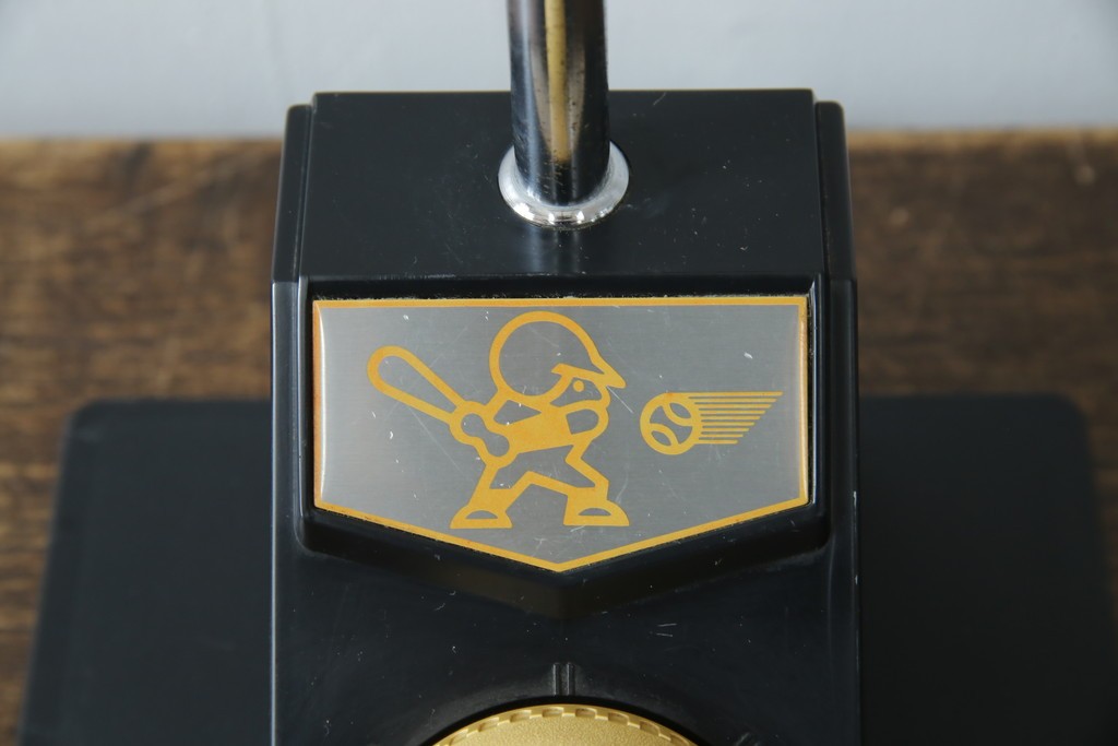 和製ビンテージ　HITACHI (日立)　非売品　限定ライト　記念ノベルティ　記念品　読売ジャイアンツ　ユニークなデザインでインテリアに遊び心をプラスするテーブルライト　(R-083865)