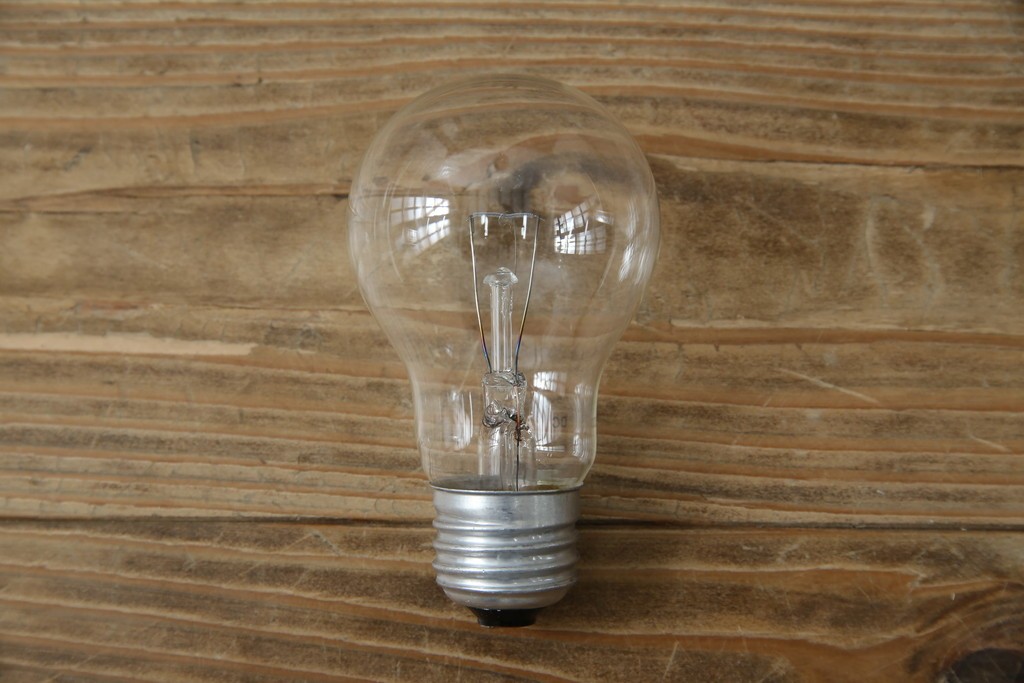 和製ビンテージ　HITACHI (日立)　非売品　限定ライト　記念ノベルティ　記念品　読売ジャイアンツ　ユニークなデザインでインテリアに遊び心をプラスするテーブルライト　(R-083865)