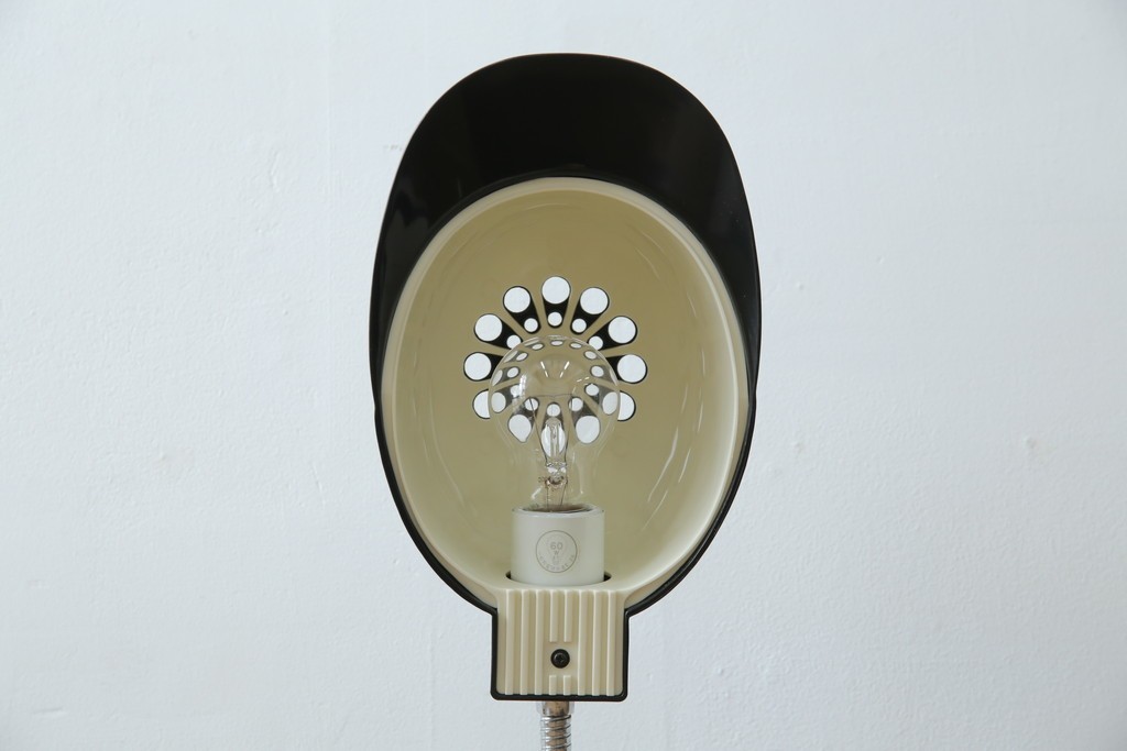 和製ビンテージ　HITACHI (日立)　非売品　限定ライト　記念ノベルティ　記念品　読売ジャイアンツ　ユニークなデザインでインテリアに遊び心をプラスするテーブルライト　(R-083865)