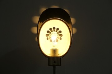 和製ビンテージ　HITACHI (日立)　非売品　限定ライト　記念ノベルティ　記念品　読売ジャイアンツ　ユニークなデザインでインテリアに遊び心をプラスするテーブルライト　(R-083865)