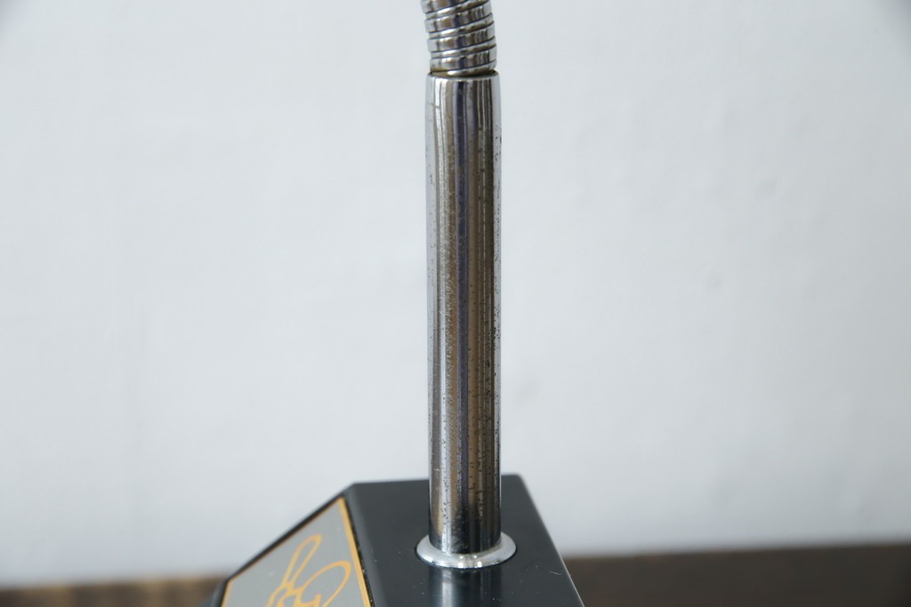 和製ビンテージ　HITACHI (日立)　非売品　限定ライト　記念ノベルティ　記念品　読売ジャイアンツ　ユニークなデザインでインテリアに遊び心をプラスするテーブルライト　(R-083865)